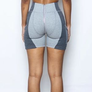 Tordrobes GRADIENT GREY U-ZIP SHORTS